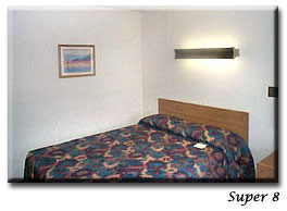 Super 8 Motel - Longmont