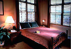 Zephyr Mountain Lodge